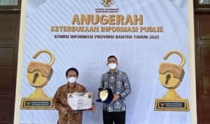 Kelima Kalinya, Pemkot Tangerang Kembali Mendapatkan Predikat Badan Publik Informatif.(ist) Portalkota.id