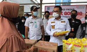 Pilar Apresiasi Indah Kiat Dalam Pelaksanaan Operasi Pasar Minyak Goreng.(ski) Portalkota.id