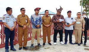 Didampingi Gubernur Kepri, Ketum JMSI Bacakan Deklarasi Natuna.(ist) Portalkota.id