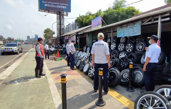 Gunakan Pedestrian Sebagai Tempat Parkir di Tangsel Bakal Ditindak Tegas.(ist) Portalkota.id