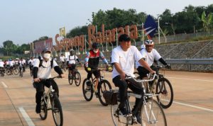 Sosialisasi Jalan Tol, Sekda dan Dirjen Bina Marga Bersepeda Santai Sejauh 5 Kilometer.(ist) Portalkota.id