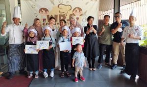 The Royale Krakatau Cilegon Sukses Adakan Kids Cooking Class Membuat Italian Pizza.(ris) Portalkota.id
