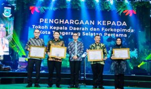 Malam Inaugurasi HUT ke-14 Tangsel, Pemkot Berikan Penghargaan ke Sejumlah Tokoh.(ist) Portalkota.id