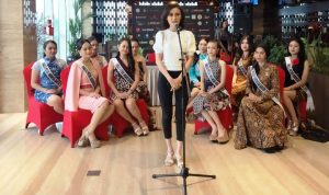 Licence Holder Pemilihan Puteri Indonesia Daerah (PPID) Banten sekaligus Founder Talent School Management, Kathy Monica Kabe saat memberikan sambutannya.(uci) Portalkota.id