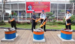 Lapas Kelas I Tangerang Musnahkan Barang Hasil Geledah Kamar Hunian.(ist) Portalkota.id