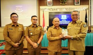 Asisten Daerah (Asda) III, Taryono resmi purna tugas menjadi Aparatur Sipil Negara (ASN) di Pemerintah Kota (Pemkot) Tangsel, pada Senin 3 Juli 2023.(Ist) Portalkota.id