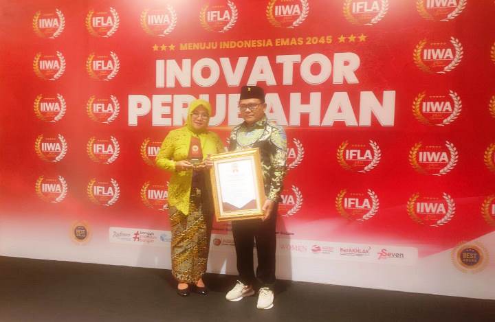 Ketua DPRD Kabupaten Tangerang Raih Penghargaan Peringkat Pertama IFLA 2023.(ist) Portalkota.id