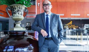 General Manager The Royale Krakatau Hotel Cilegon Rury Ilham (kanan) mengatakan nama Banten Bistro akan diubah menjadi The Kaibon Restaurant pada 10 Oktober nanti.(ris) Portalkota.id