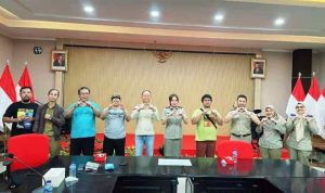 Alex Prabu Bersama Warga RMJ Temui Kepala BPN Tangsel, Tanyakan 23 PTSL yang Belum Selesai.(ist) Portalkota.id