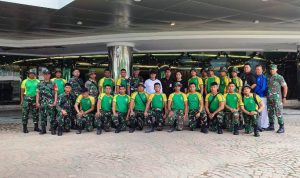 Jelang Perayaan Natal, Yonarhanud Serpong Lakukan Karya Bhakti di Gereja Cathedral.(eka) Portalkota.id