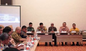 Pimpin Rapat Forkopimda, Benyamin Pastikan Kesiapan Pelaksanaan Pemilu 2024.(ist) Portalkota.id