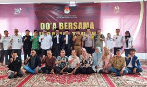 KPU Tangsel Gelar Doa Bersama Jelang Pemilu 2024.(riski) Portalkota.id
