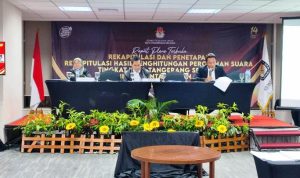 Pembacaan pleno terbuka oleh KPU Kota Tangsel.(riski) Portalkota.id