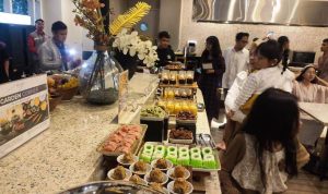 Suasa iftar di ‘Kampung Ramadan’ ala Mercure Serpong Alam Sutera.(riski) Portalkota.id