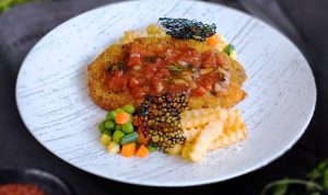 Sajian nikmat Wiener Schnitzel di Hotel Santika Premiere Bintaro.(ist) Portalkota.id