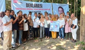Relawan Gerakan Andra Soni (GAS) untuk Banten mendeklarasikan dukungannya kepada Andra Soni, di salah satu tempat di Kota Serang, Sabtu 8 Juni 2024.(Ist) Portalkota.id