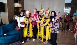 Pembukaan Bazar UMKM se-Provinsi Banten di Mercure Serpong Alam Sutera.(riski) Portalkota.id