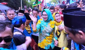 Pilkada Banten 2024, Airin - Ade Daftarkan Diri ke KPU Provinsi.(riski) Portalkota.id