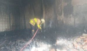 Kerugian Kebakaran Gudang Oli dan Ban Capai Rp40 Miliar.(ist) Portalkota.id