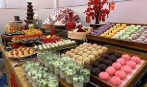 Aneka hidangan Imlek 2025 di Mercure Serpong Alam Sutera.(ist) Portalkota.id