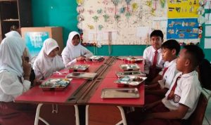 Makan bergizi gratis di Tangsel.(ist) Portalkota.id
