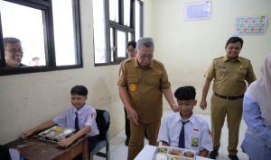 Wali Kota Tangsel Pastikan Program Makan Bergizi Gratis Berjalan Lancar.(ist) Portalkota.id