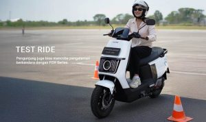 Polytron Luncurkan FOX-200, Motor Listrik dengan Fitur Khusus untuk Perempuan.(Foto Istimewa) Portalkota.id