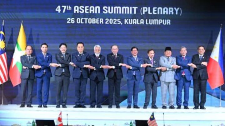 Presiden Republik Indonesia, Prabowo Subianto menghadiri Konferensi Tingkat Tinggi (KTT) ke-26 ASEAN-Republik Korea yang berlangsung pada Senin, 27 Oktober 2025 di Kuala Lumpur Convention Centre (KLCC), Malaysia. (Foto: BPMI Setpres/Kris) Portalkota.id
