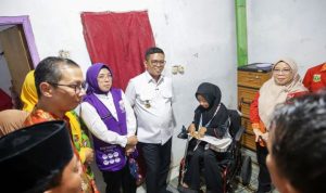 Sambangi Atlet Emas ASEAN Para Games, Gubernur Banten Bangga pada Prestasi Handayani.(Foto: Istimewa) portalkota.id